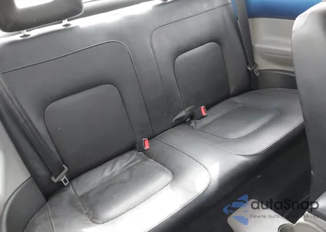 2000 Volkswagen New Beetle Gls z USA, uszkodzony, nr VIN 3VWCC21C7YM481945